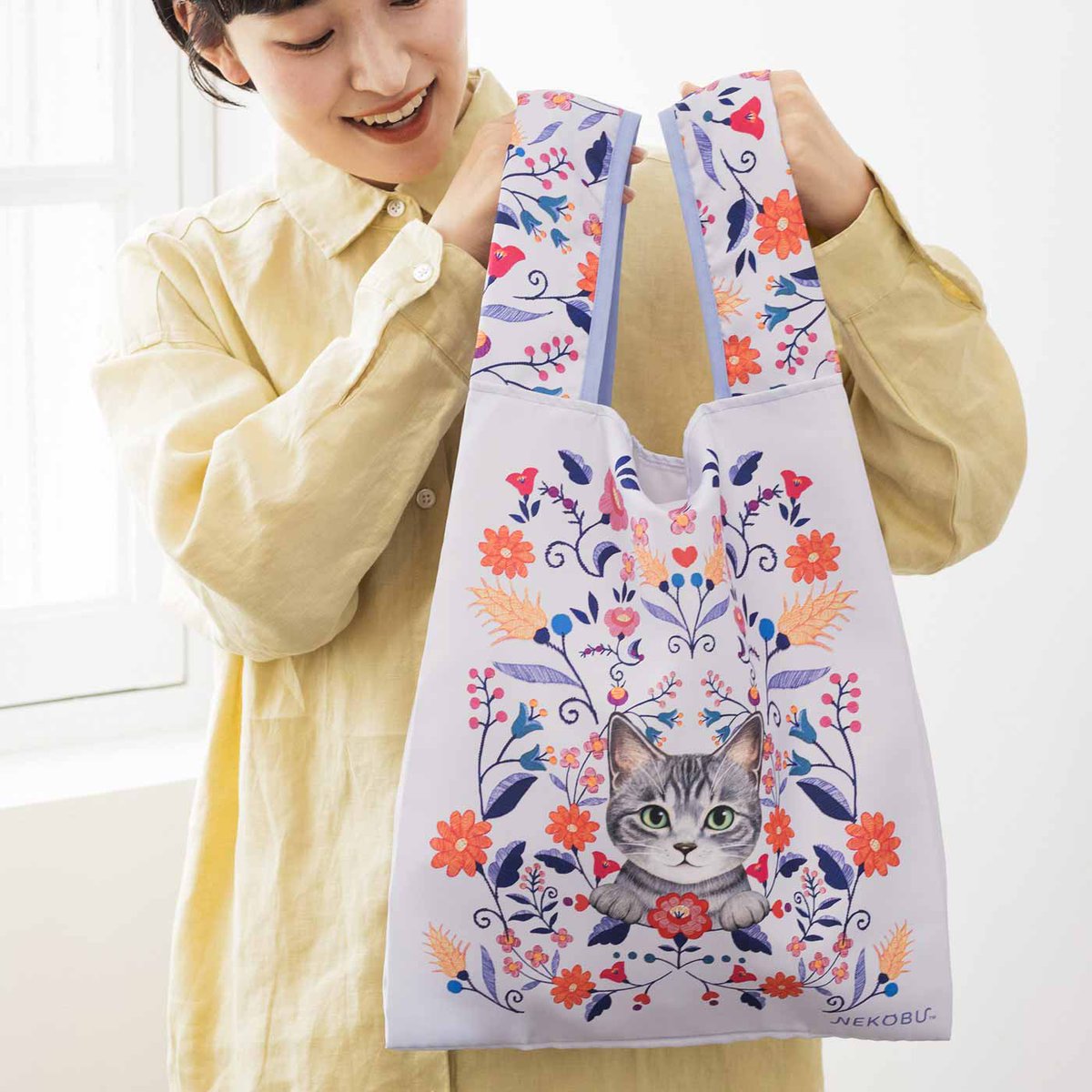 「キュートな猫さん×お花の雑貨を毎月お届けやわらかなパステルカラーで、大人に似合う」|フェリシモ「猫部」のイラスト