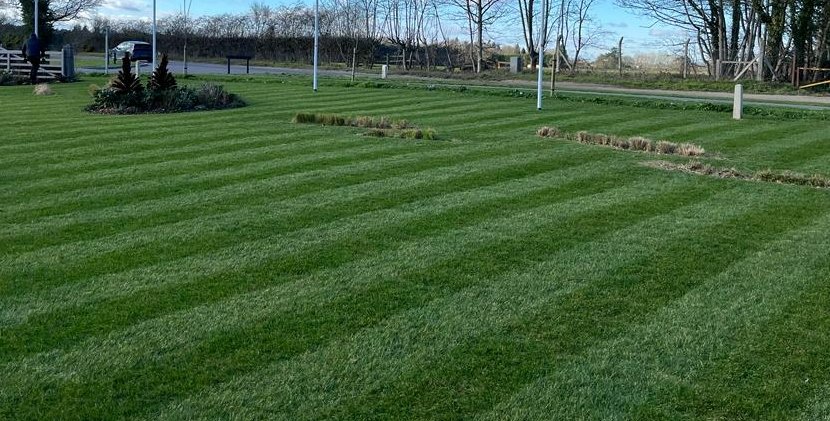 baines_ltd's tweet photo. Check out those crisp stripes using the Hayter Mower, great work team. #lawnstripes #gardening #LawnCare #landscape #localbusiness #homebuilder #propertymanagementuk @HayterMowers https://t.co/N7GkH7R0du