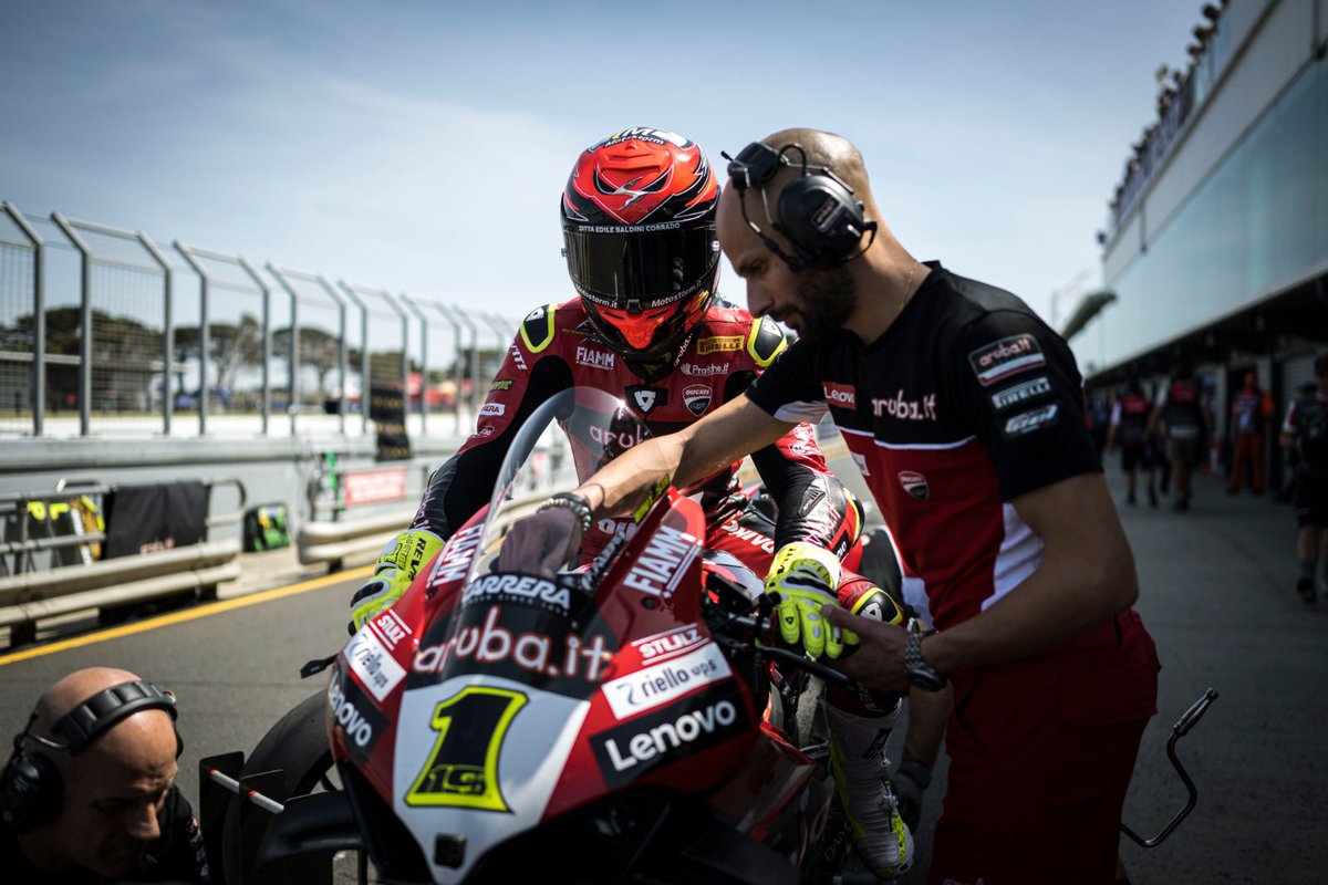 19Bautista's tweet photo. First day of school!👏🏼❤️ having fun riding &amp; working with my team💪🏼
Primer dia de cole!👏🏼❤️ divirtiendome pilotando y trabajando con mi equipo💪🏼
#AB19 #TheDefense #keepworking #AUSWorldSBK #focus #performance https://t.co/LJEVsmF117