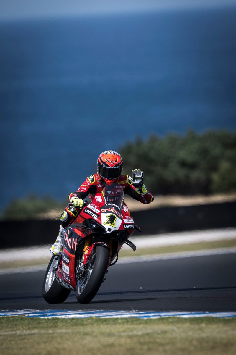 19Bautista's tweet photo. First day of school!👏🏼❤️ having fun riding &amp; working with my team💪🏼
Primer dia de cole!👏🏼❤️ divirtiendome pilotando y trabajando con mi equipo💪🏼
#AB19 #TheDefense #keepworking #AUSWorldSBK #focus #performance https://t.co/LJEVsmF117
