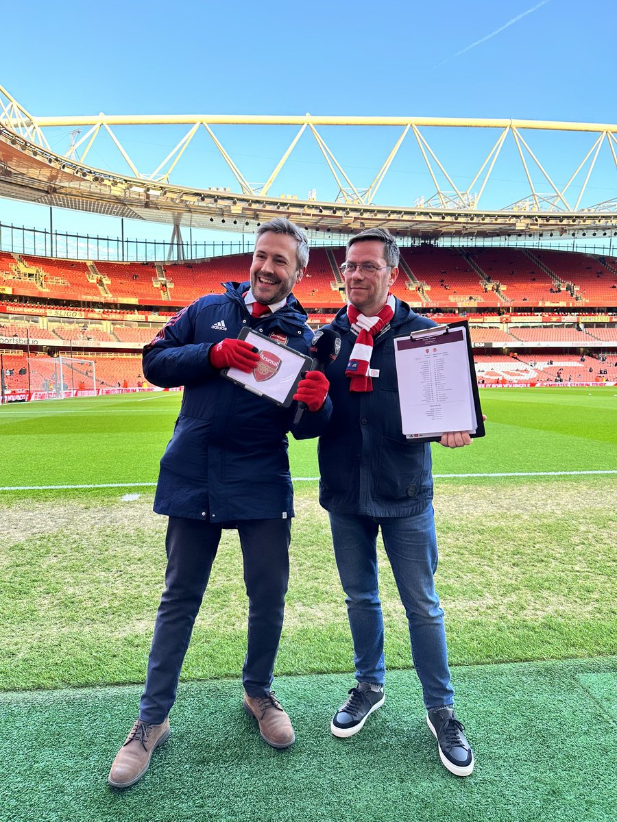 _Jamie______'s tweet image. A moment I will remember for ever. Announcing the @Arsenal starting 11 for the massive win over @ManUtd along side @MrNigelMitchell #MyRewardsStory