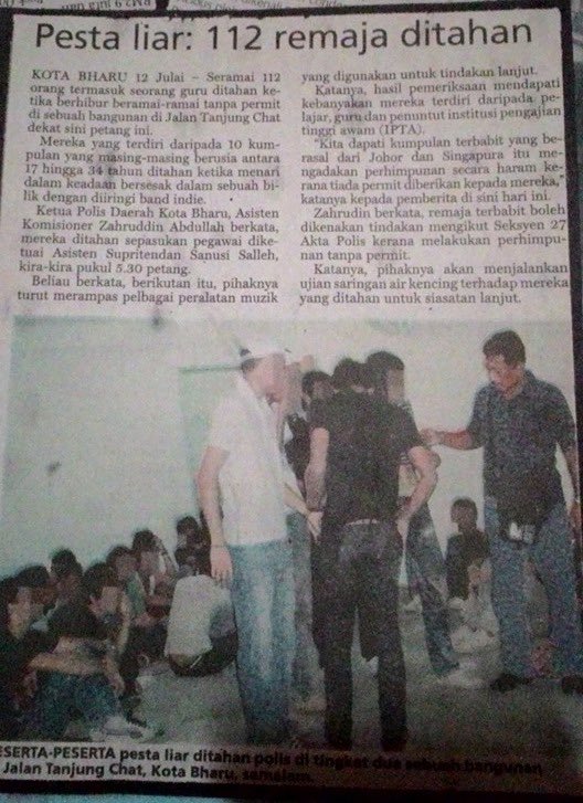 dontfightaqmal's tweet photo. dulu aku ingat tour ni benda orang putih buat ja (sebab tau warped tour saja haha), tp lepas tengok @Plaguetweets kena tangkap polis masuk tv baru tau, ooo band2 malaysia pun tour jugak haha https://t.co/SXJqJDFcMk
