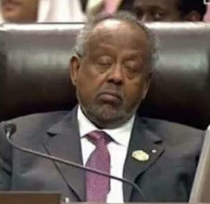 AbdulkaderMy's tweet photo. #Ummadda_Som. way ka dhiidhidey Weerarkii #Meles_Senawi ku soo qaaday #Muqdisho, si uu u demiyo Iftiinka #Islaamnimo ee ka shidmay Geeska Afrika.
Nasiibdaro, maanta Som. uma hiilineyso halganka #Qaranimodoon ka bilowday #Laascaano ee @IsmailOguelleh deminayo, #Qabyaalad darteed. https://t.co/60ODmBXRnd