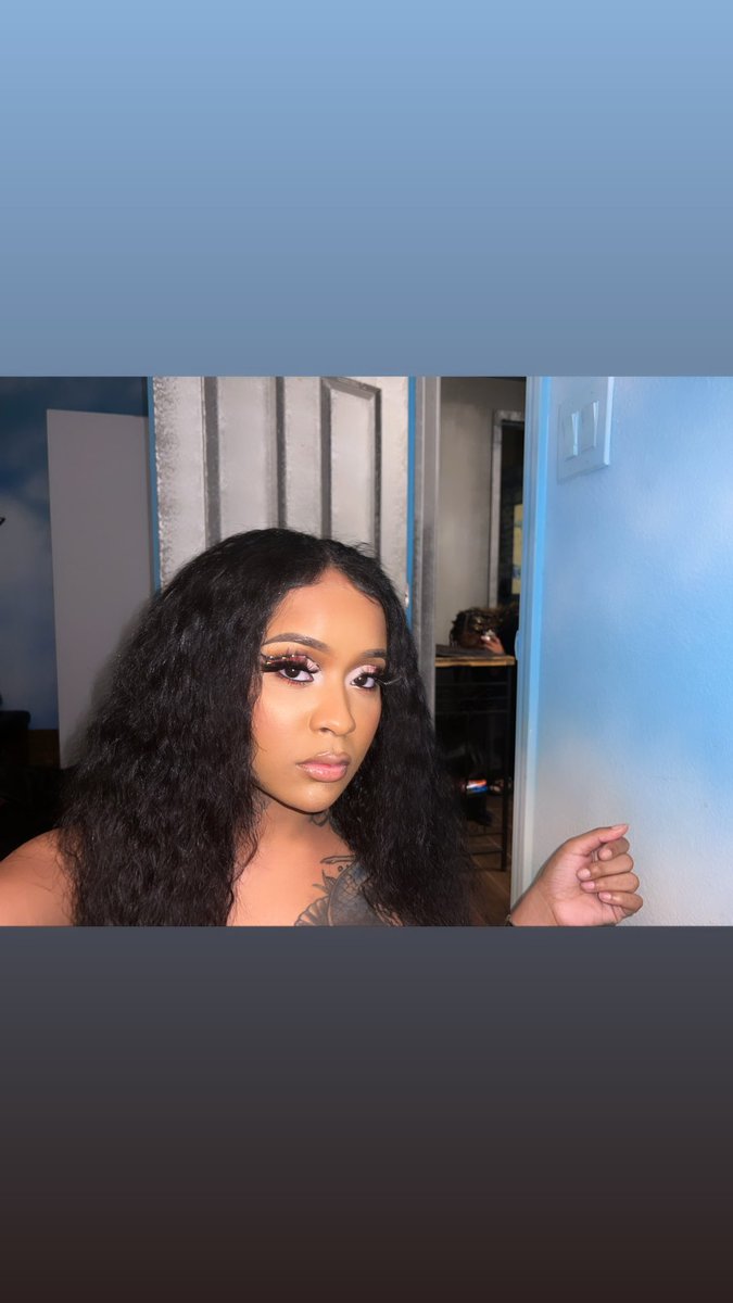 realstunnagirl's tweet photo. When they think u had a wig on but it’s yo real hair 😭😩 u bald head heauxs could neva https://t.co/Q8aqTlAoqt