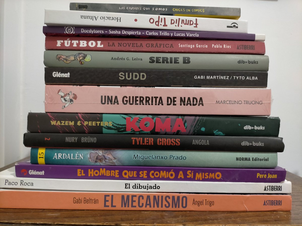 Ouch!! 😵‍💫 Igual toca pagar sobrepeso en la maleta de vuelta a casa... 📚🧳 🛫