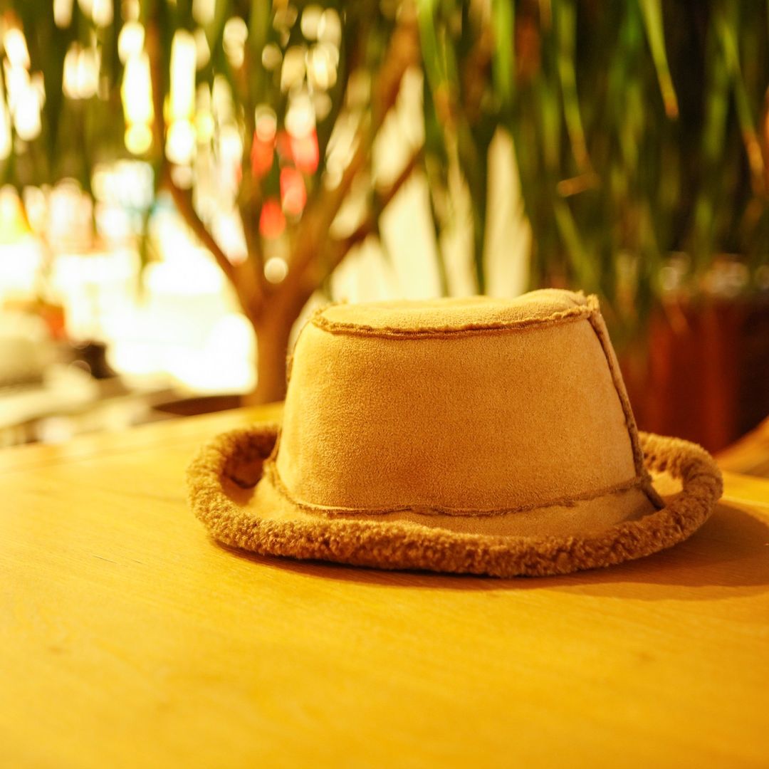 ForemostHat's tweet image. Furry bucket hats can make this winter even warmer. If you have any winter hats you want, we can help you design and make them.
#buckethat #winterhat #hatdesigner