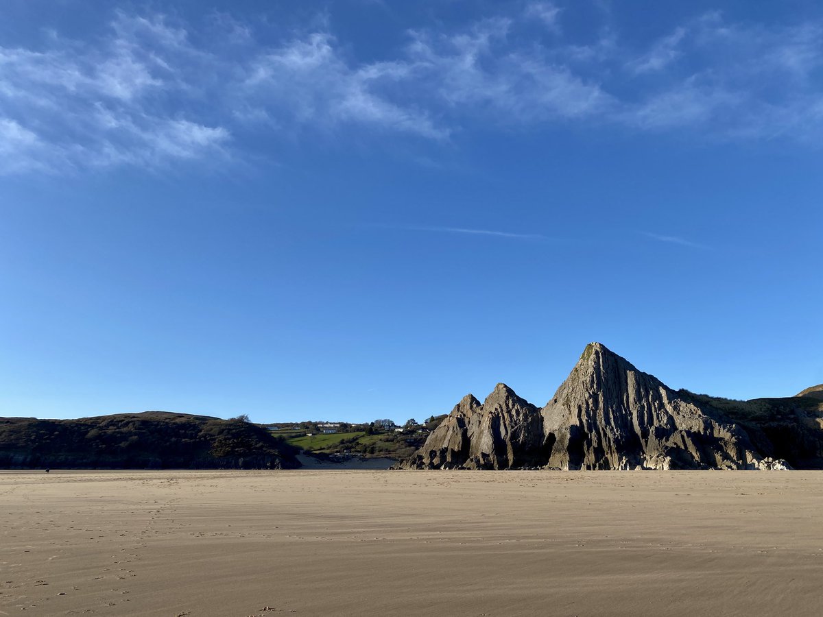 BlueskyJanh1's tweet image. It’s Friday! Have a good one 😊👋
#ThreeCliffs
#Gower