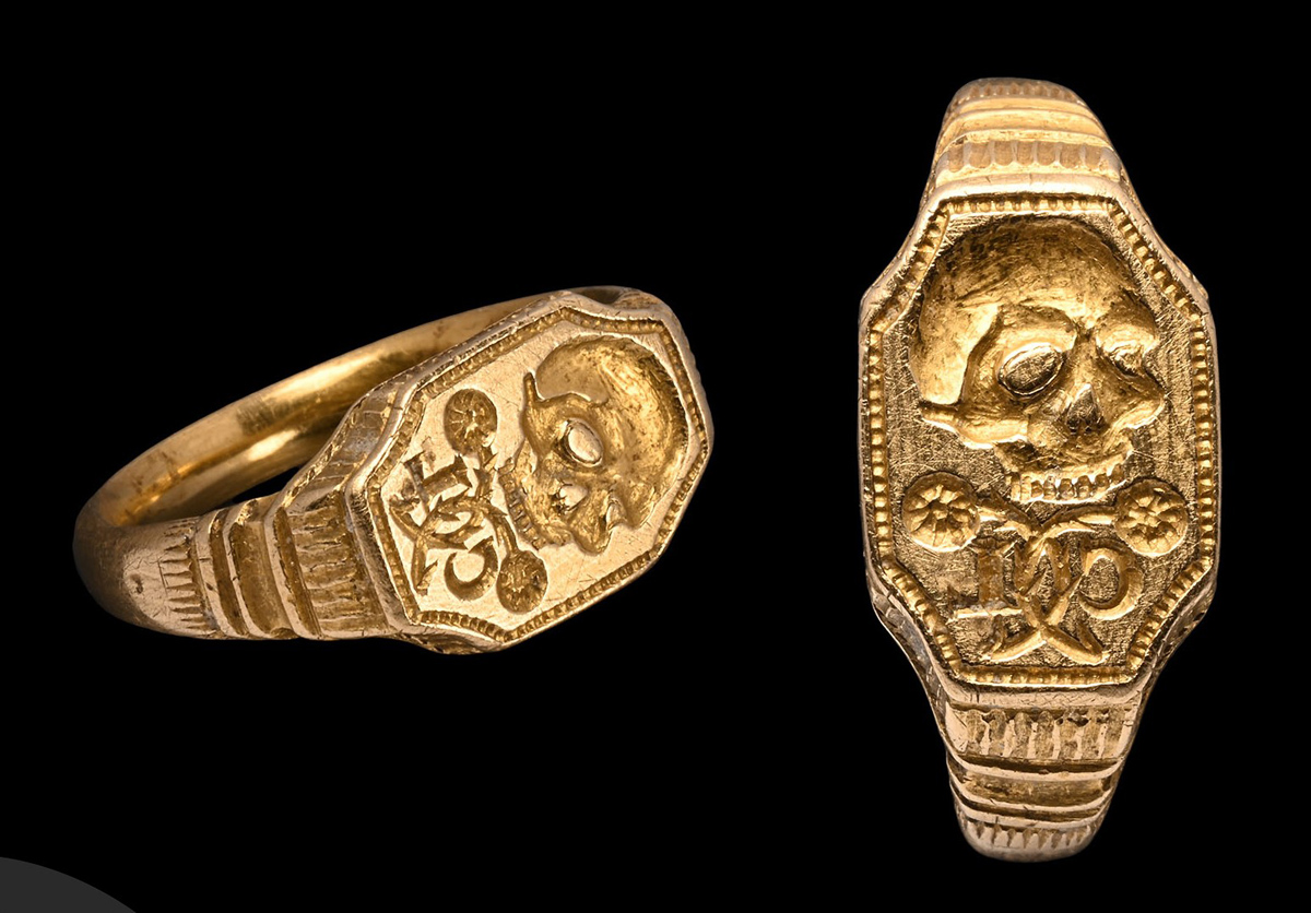 ATG_Editorial's tweet photo. What lots caught bidders’ eyes this week? Our latest pick of auction highlights includes a 17th century gold signet ring that more than doubled its estimate in Essex:
https://t.co/E98JqEaIOh https://t.co/a8d8npJde9