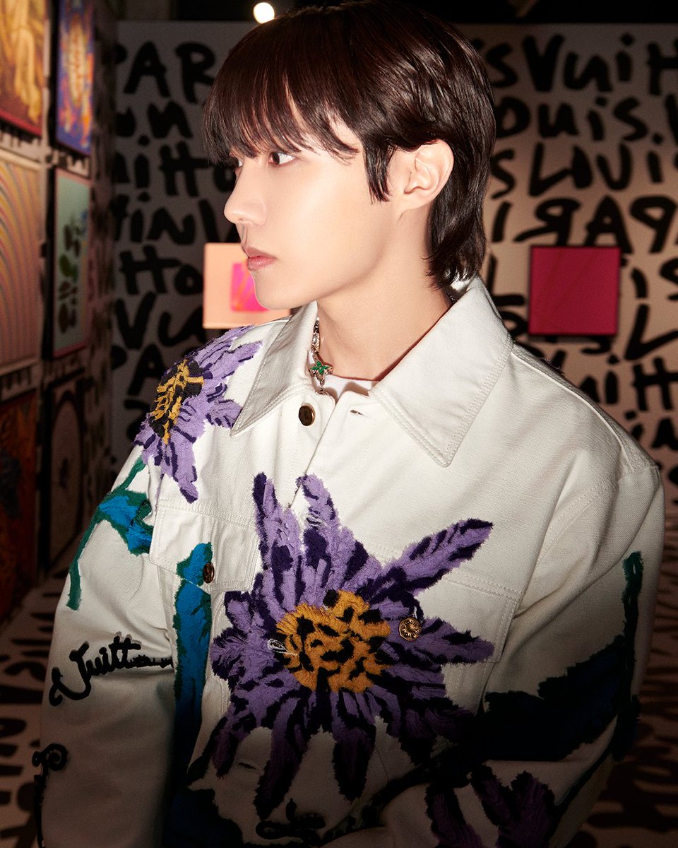 #jhope for #LouisVuitton. The newly appointed House Ambassador visits the LV Dream exhibition in Paris. #BTS