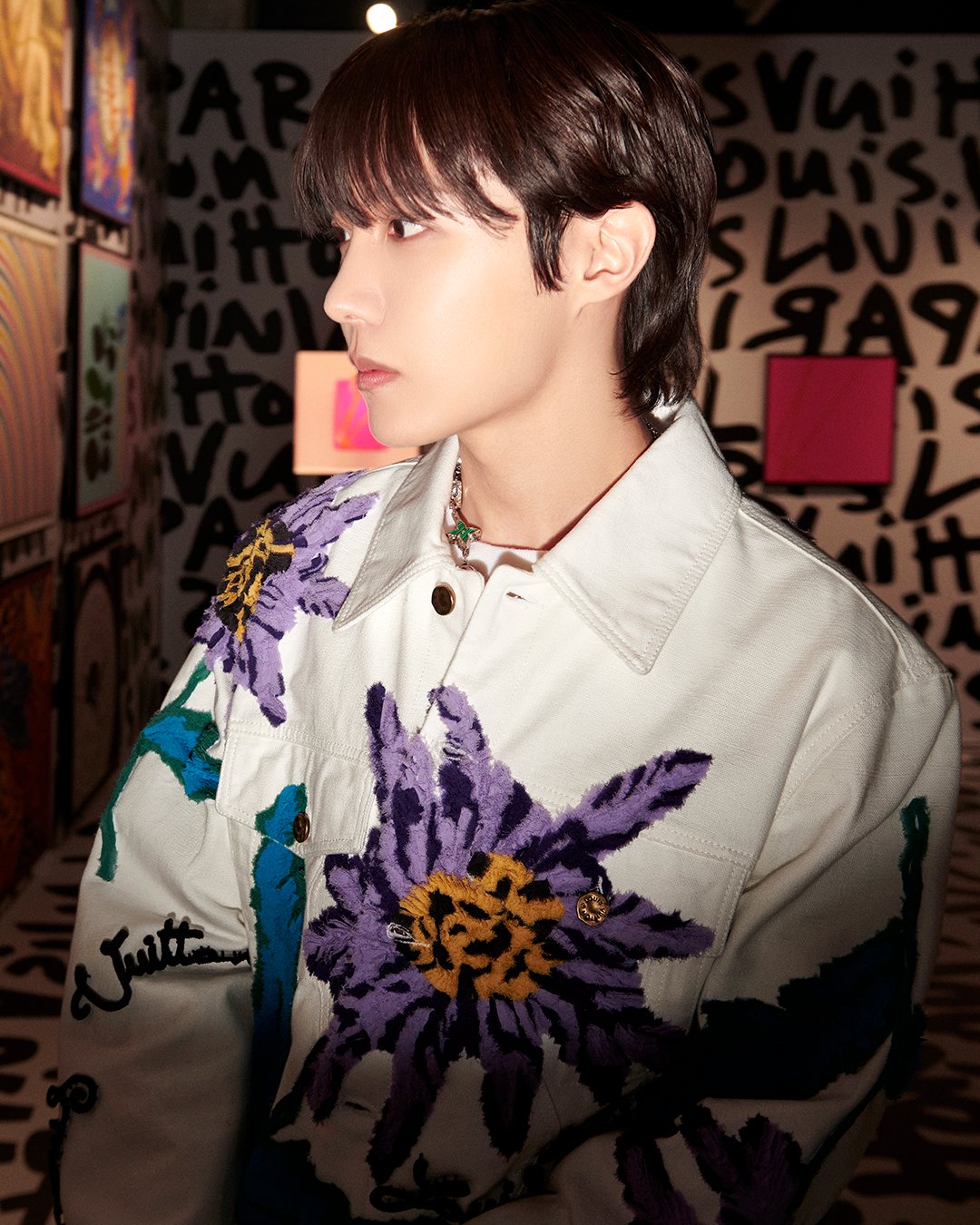 Louis Vuitton on X: #LouisVuitton is pleased to welcome @bts_bighit member  #jhope as new House Ambassador. #BTS  / X