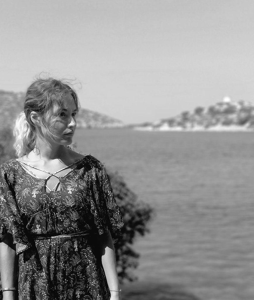 FrattinaGiulia's tweet photo. "Amati e ama il mare che porti dentro" https://t.co/fVM8ipVeRy