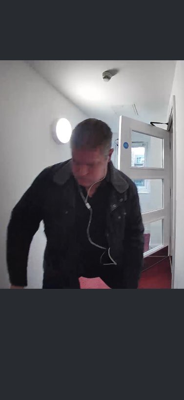 widowlife1's tweet image. I would just like to thank the nice man who returned the medicine for my cats. I had a delivery that was left at the front lobby of my building and it went missing. 😢 #woolwich #royalarsenal #building50 #concierge #metpolice If my 3 bags of cat litter could be returned please.