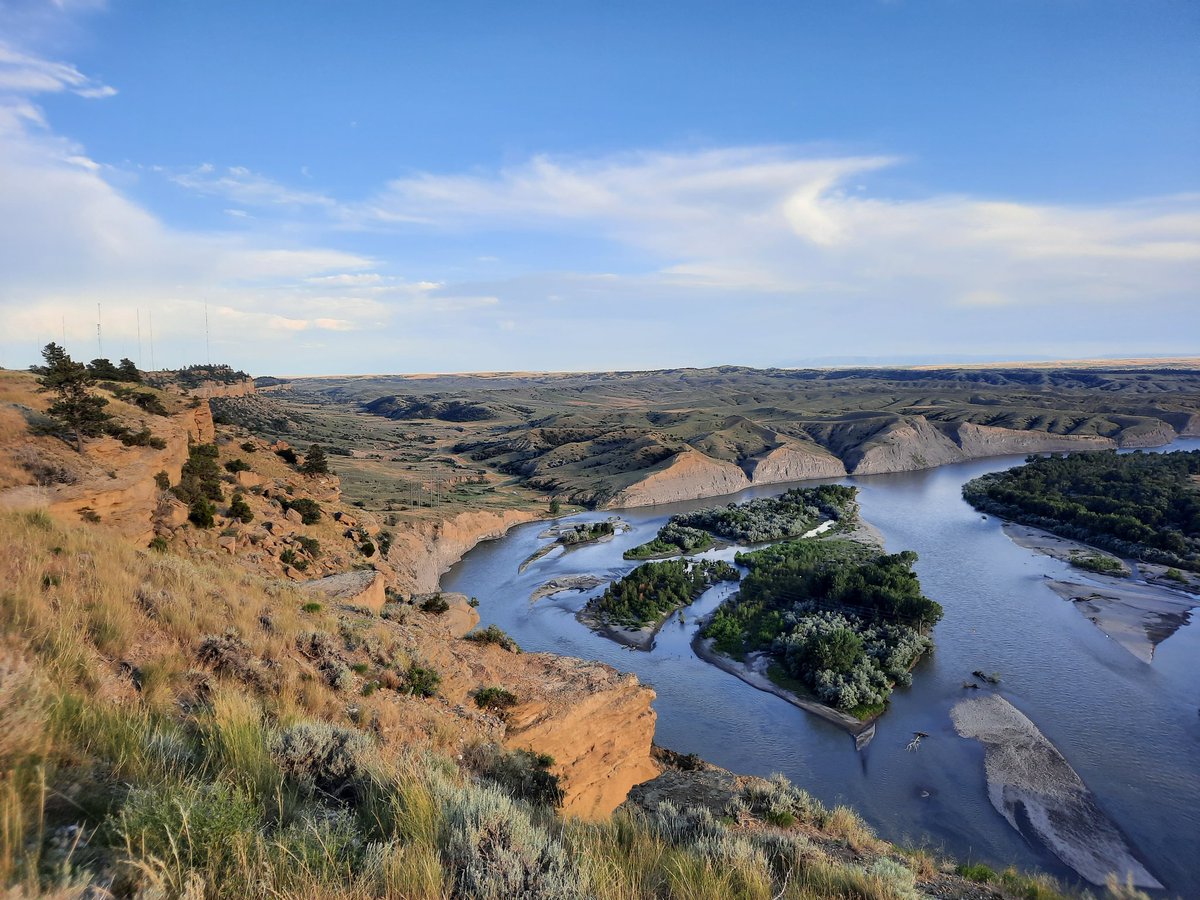 IndigiTrans's tweet photo. UPDATE: SACRED 4 DANCES AREA NEAR BILLINGS, MT VANDALIZED W NAZI IMAGERY 
Bureau of Land Management @BLM_MTDKs declines prosecution. Says sacred Crow site desecration not an Archeological Resource Protection Act violation
#MTpol #MTnews
Pics: Nazi ugliness now taints MT beauty https://t.co/bsgtvTJYO9
