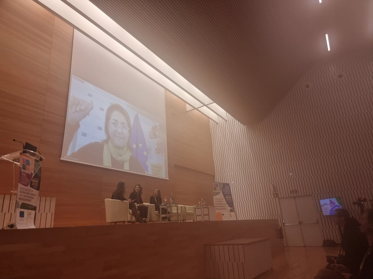 Opening ceremony of #MCAAConf2023. Director General of DG EAC <a href="/ChristophidouEU/">Themis Christophidou</a> opening the conference  <a href="/Mariecurie_alum/">Marie Curie Alumni Association (MCAA)</a>

#EUSciDipMCAA