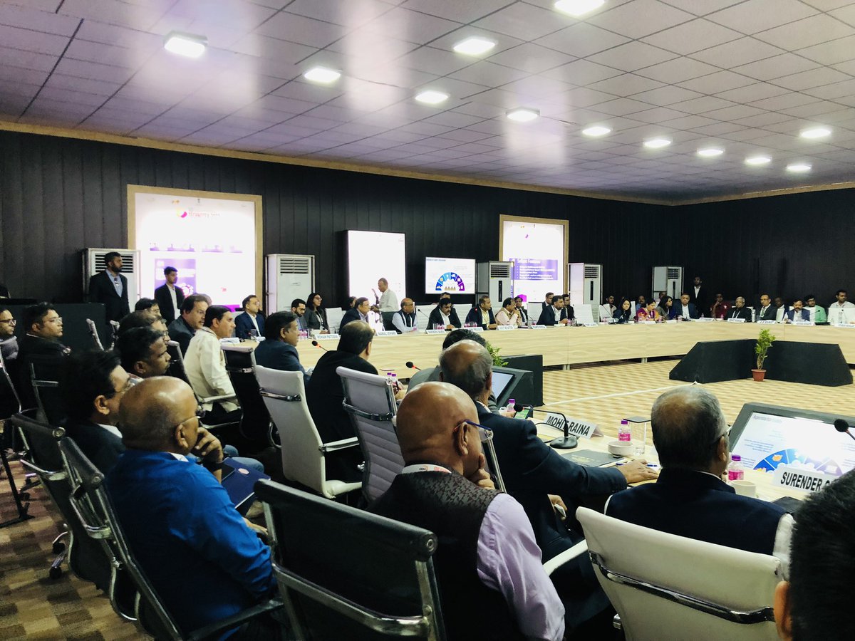 technotex2023's tweet photo. Round table  discussion @ technotex2023 @technotex2023 @ficci_india @PiyushGoyal @KPMGindia @mbhasin30 https://t.co/xGhjhLpV2O