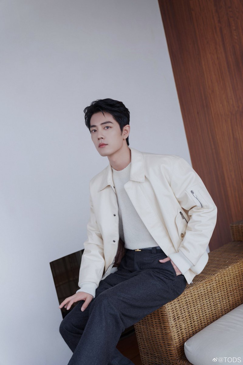 XiaoZhan_OFC's tweet photo. 【230224 photo】

#MFW #TodsFW23 #XiaoZhan #肖战 #SeanXiao

TOD'S Weibo updated:

@Tods brand ambassador Xiao Zhan made a modern appearance in Milan, and he is about to attend TOD'S 2023FW series fashion show. https://t.co/HAyNP7oGe9