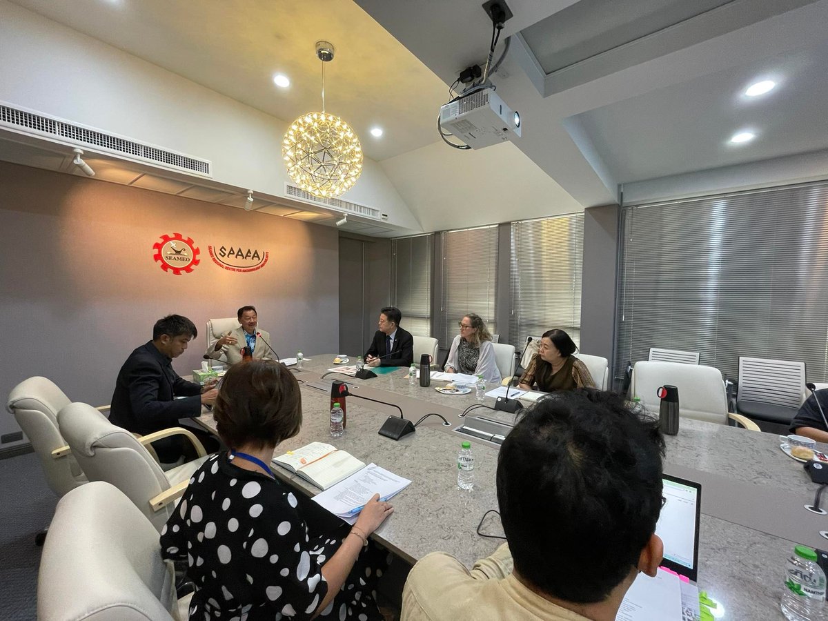 seameospafa's tweet photo. Get ready for our course on #conservation & restoration of underwater archaeological finds in Jun 2023! Y'day, collab partners - #seameospafa,@UNESCO,@unescobangkok & Fine Arts Dept TH - met at #SPAFA with some joining online. Stay tuned for more info & the Call for Applications! https://t.co/moY5MAJfwn
