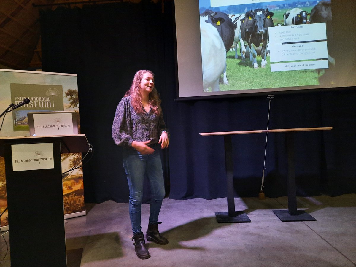 In het <a href="/Lanboumuseum/">Fries Landbouwmuseum</a> vertelde Welmoed Deinum met passie over haar biologisch dynamische bedrijf in Sondel. Zo komt biodiversiteit weer terug. De provincie moet doelen durven stellen bij het veranderen van de landbouw aldus <a href="/GrienLinksFrysl/">GrienLinks Fryslân</a> . Niet eindeloos praten, maar doen!