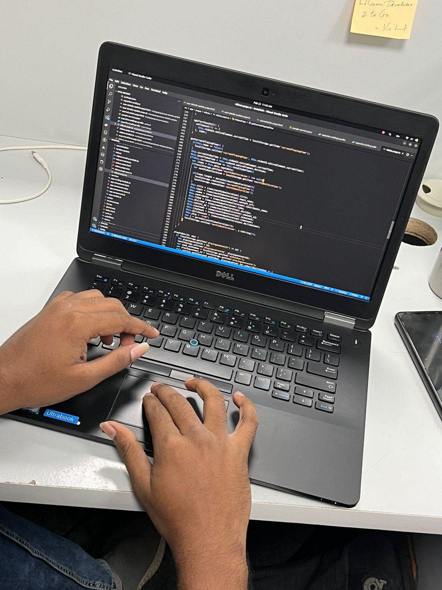 FreeTechCafe's tweet photo. Our #DynamicTeam always thirsts to learn #newtechnologies and practice them to improve their #ProfessionalSkill sets.
#FreeTechCafe #TurningIdeasIntoReality #workculture #knowledgetransfer #knowledgesharing #workculture #corporatelearning https://t.co/qWogl1mIzO