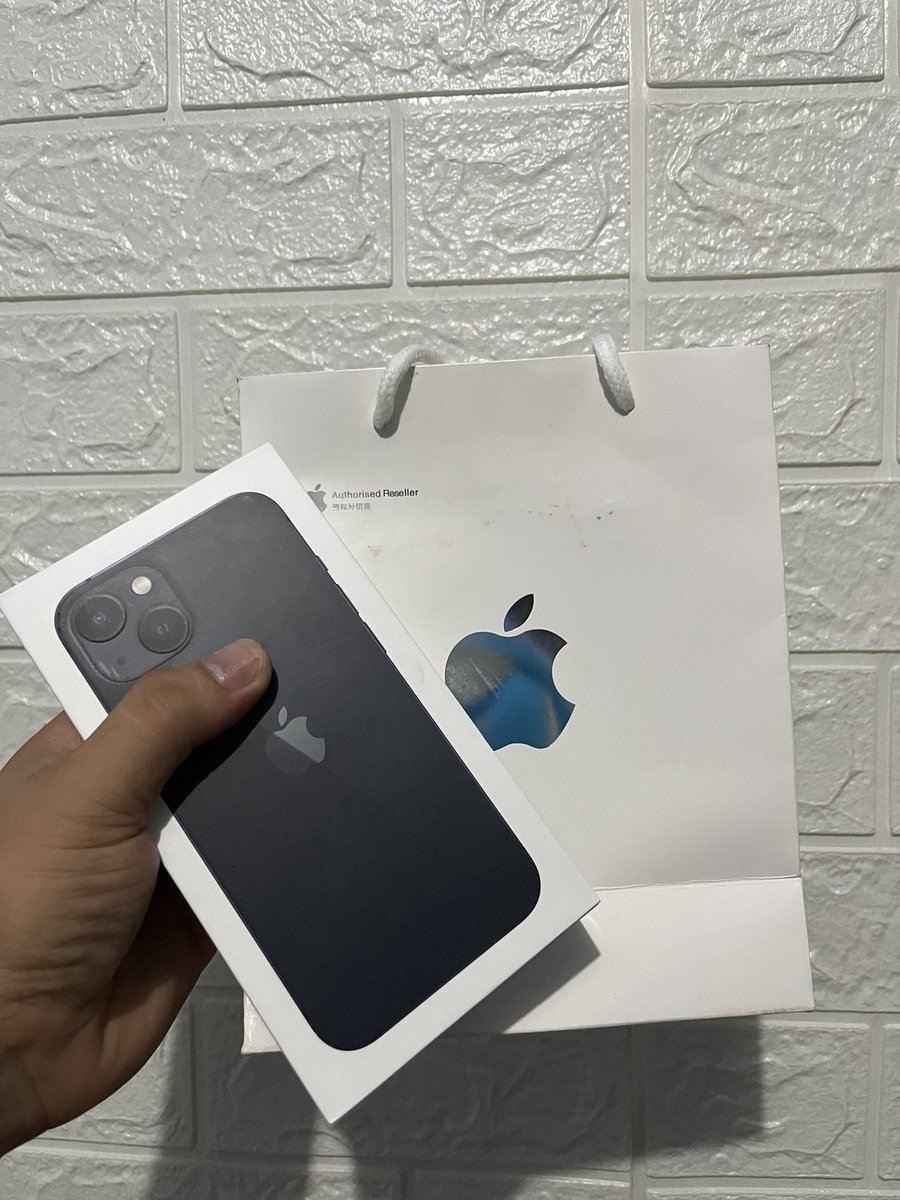 hmarkdave's tweet photo. gift for myself this year 💕👌 #i13 https://t.co/P1nBrvQPtR