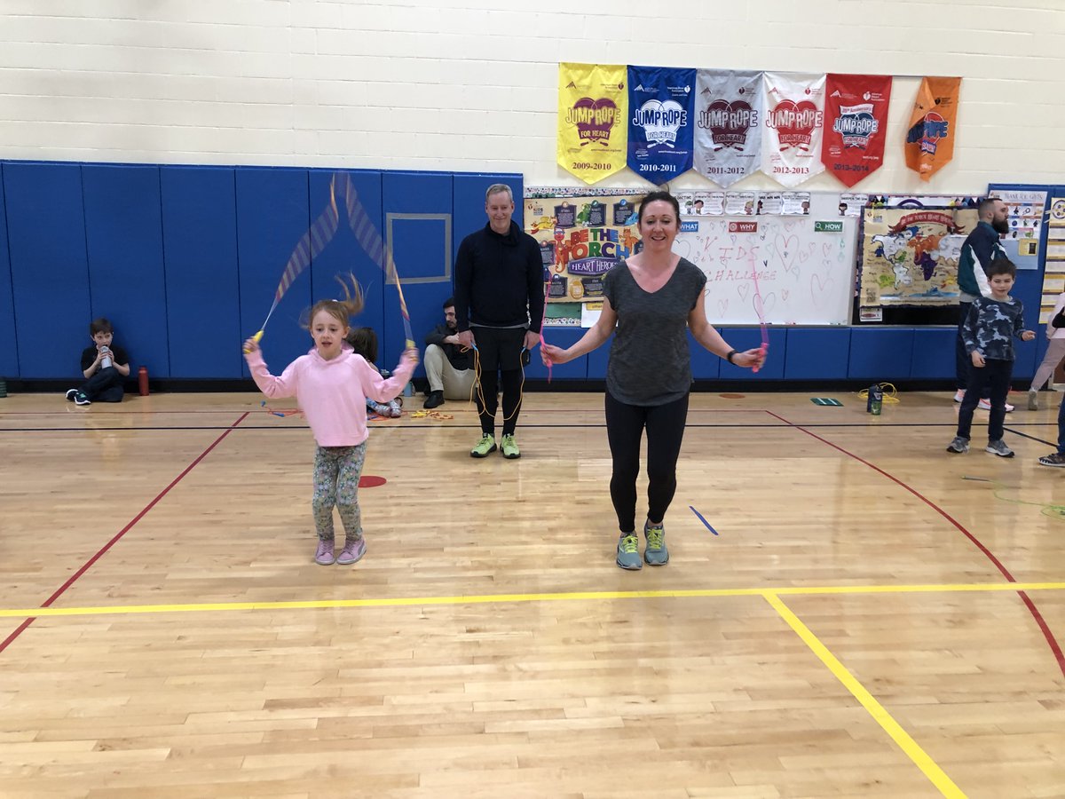 Jump Roping for Heart <a href="/LkwdLincoln/">Lincoln Elementary</a> <a href="/LkwdSchools/">Lakewood OH Schools</a>  Shout out to <a href="/lkwPE/">Nicole Anderson</a> for creating this fun opportunity!