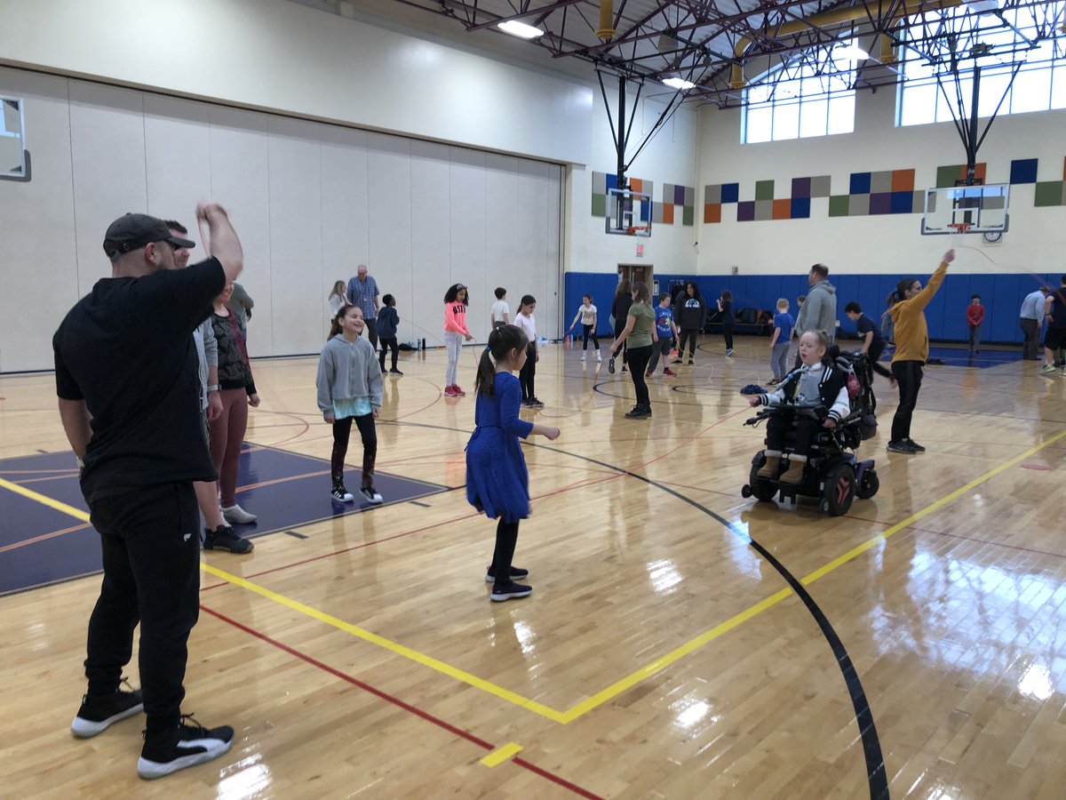 LKWDBudzar's tweet photo. Jump Roping for Heart @LkwdLincoln @LkwdSchools  Shout out to @lkwPE for creating this fun opportunity! https://t.co/MyqvOw7sin