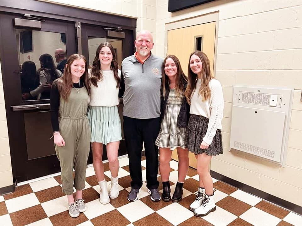 Great night celebrating a great season, great kids, and these great seniors!
#LadyApache🏀🧡🏀