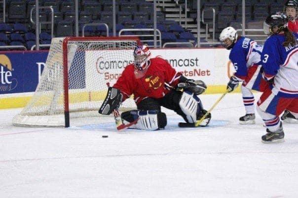 TBT: Vintage @terpswhockey v American U at Capital One Arena in 2006 in a DVCHC battle. Goalie Tori Duke of Maryland 🐢 turns one aside!