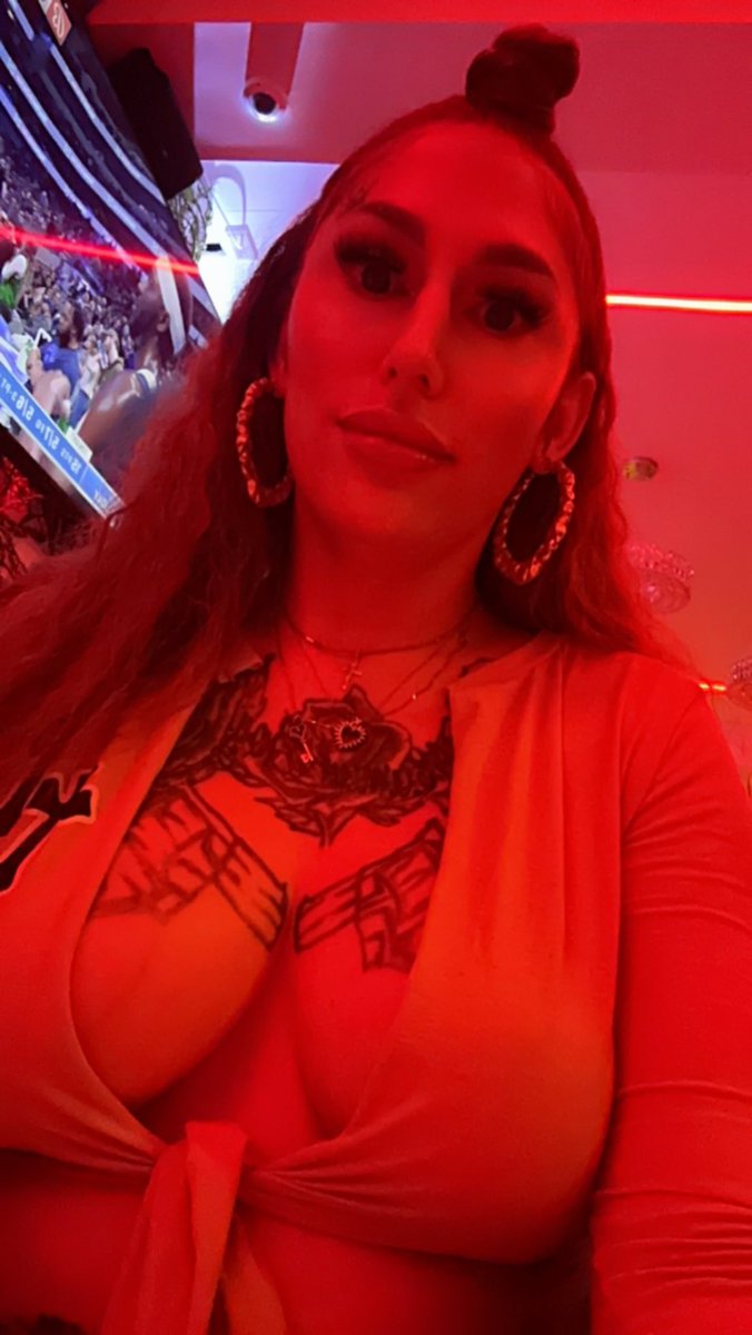 king Kylie TS 👸🏼 Top 3% Onlyfans on Twitter: "😘"