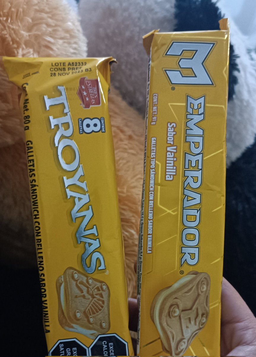 Damian_btz's tweet image. No me hagan esto porfavor, tuve que regresar por unas @Emperador_Mx a la tienda porque me confundí y me traje unas #Troyanas, que sigue, ¿Unas #Romanas?