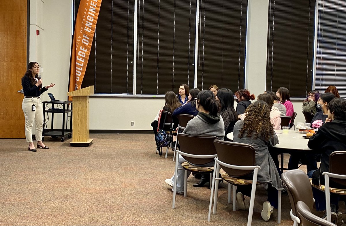 Today @TxDOT celebrated women in engineering as part of #NationalEngineersWeek with @mijayesyoucan @ElPasoElectric @UTEP College of Engineering! #GirlDay is dedicated to introducing females to the field of engineering. #EWeek2023 #GirlsinSTEM #femaleengineers