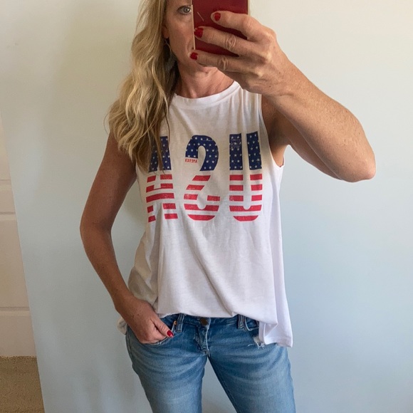 brandytrejo's tweet photo. So good I had to share! Check out all the items I'm loving on @Poshmarkapp from @thecommush1 #poshmark #fashion #style #shopmycloset #infantino #wildfable: https://t.co/xnl5KeDvlL https://t.co/k9upvURizt