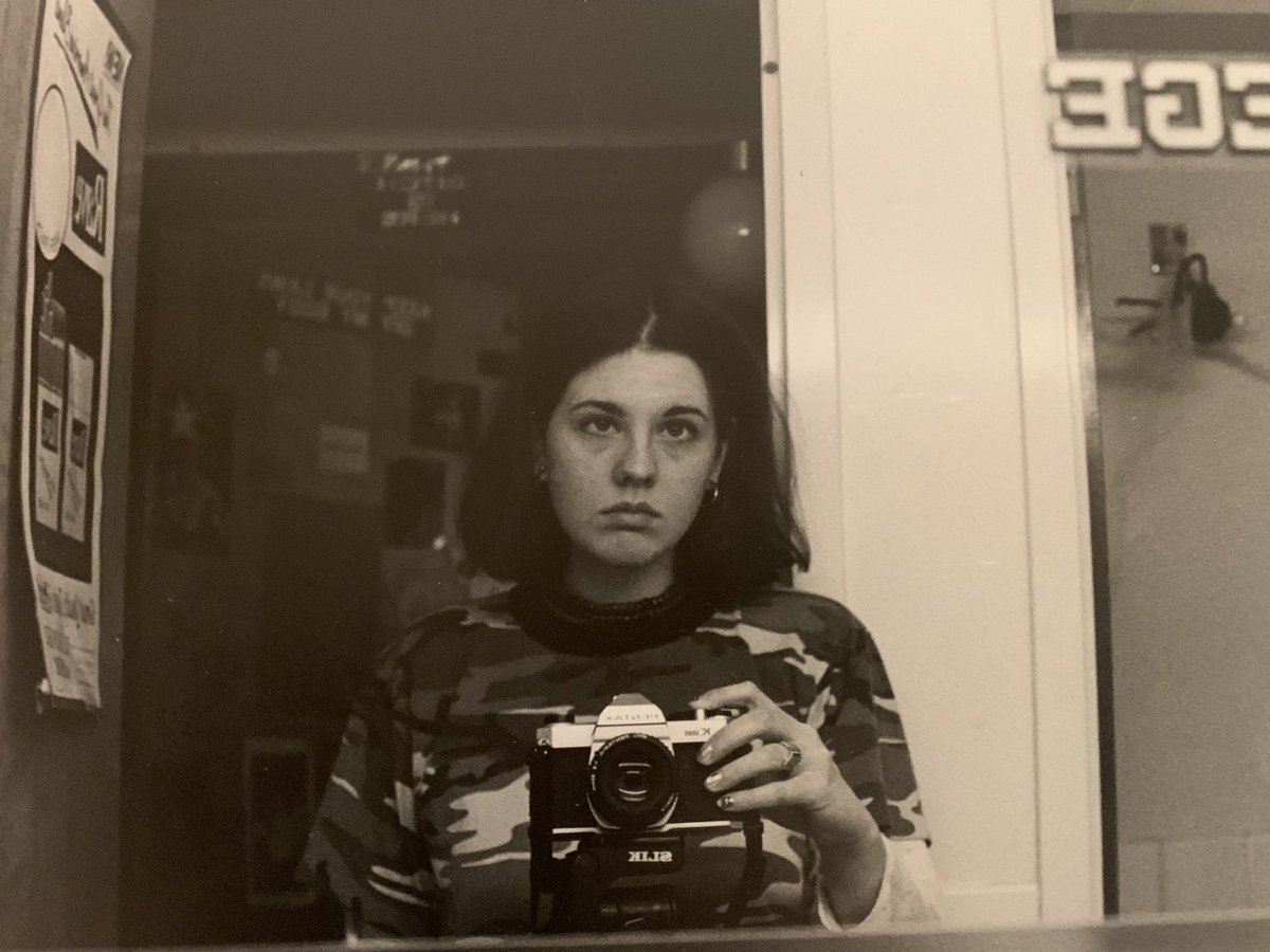 raychul_h's tweet photo. retro pisces energy #OGselfie https://t.co/W5Gm03laG8