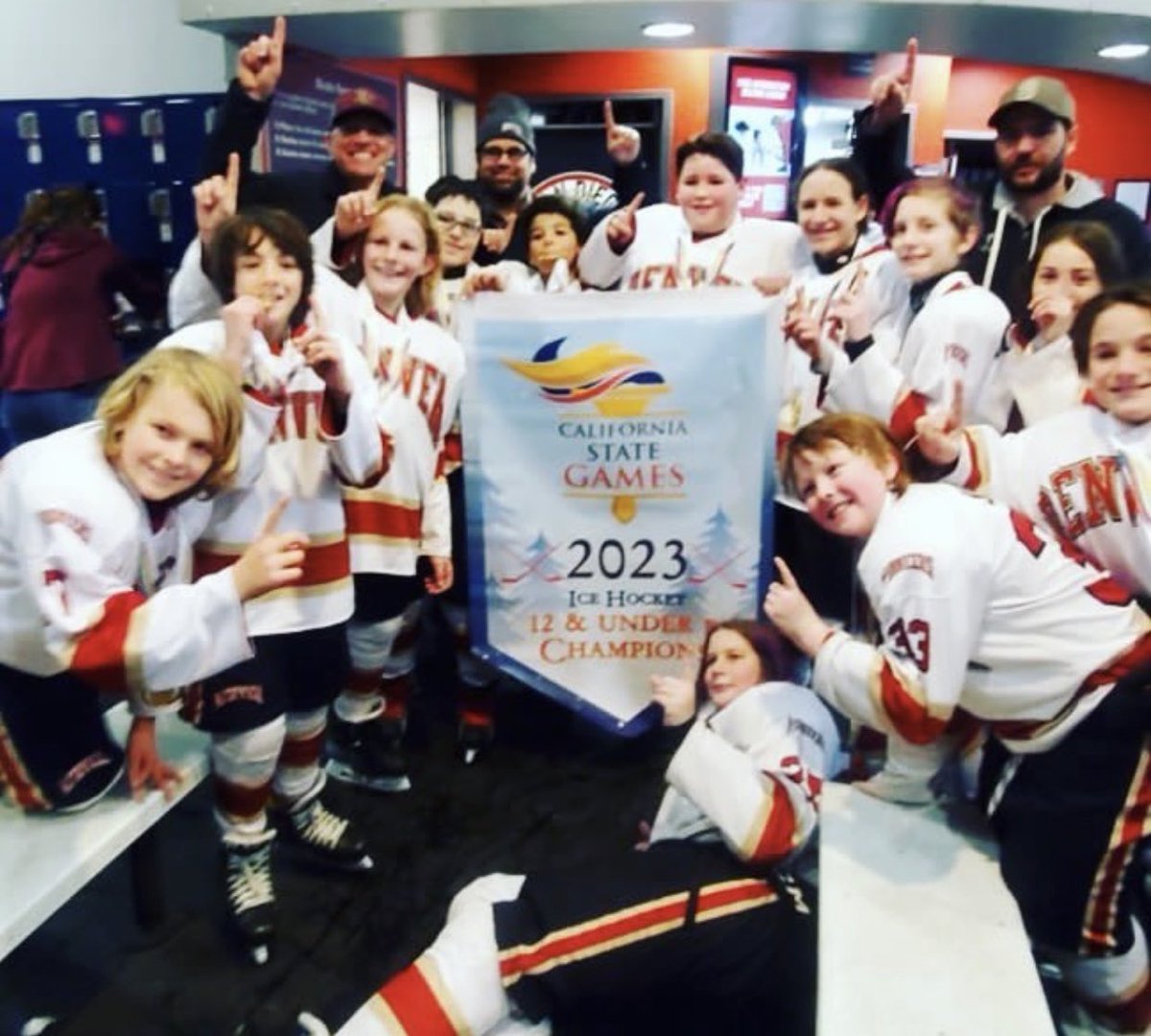 CORubberHockey's tweet photo. Congrats to the Denver Jr. Pioneers’ 12U B and 10U C teams on winning their tournaments last weekend! https://t.co/koVzqQGc8O