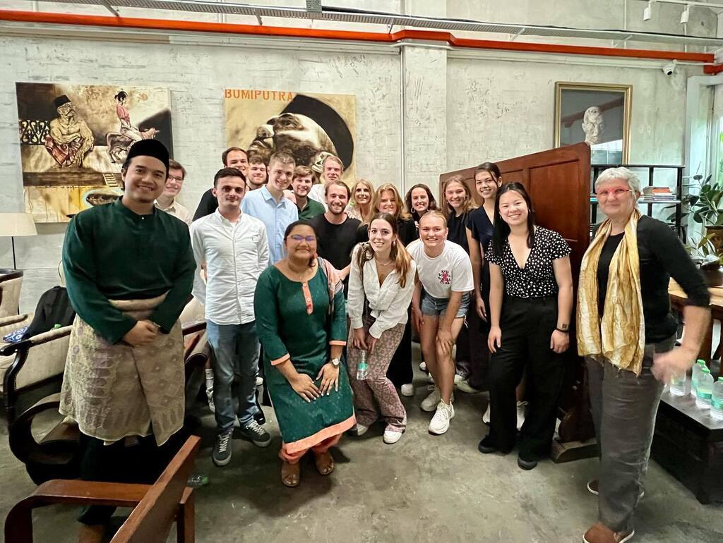 Cultural briefing &amp; dinner for Dutch students that undertake an internship in Malaysia. More student interns will soon arrive in Malaysia! instagr.am/p/CpB9eZLvQkI/