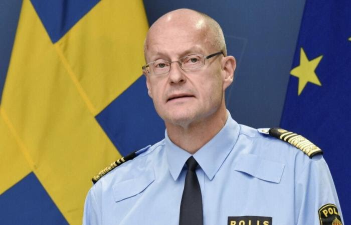AVGÅ ANDERS THORNBERG
Rikspolischefen iscensatte en jävig utredning i form av ett karaktärsmord av Mats Löfving med enda syfte att rentvå sig själv och Linda Staaf. Nu kräver vi svenska medborgare Thornbergs omedelbara avgång! Retweeta vidare om du håller med!
#ViMinnsMatsLöfving