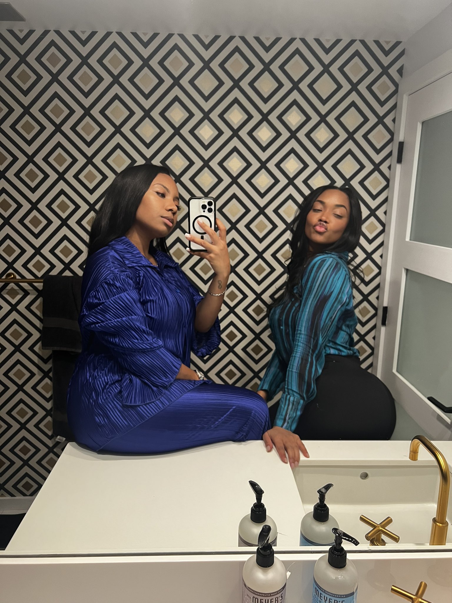 Cherie on X: I love Birthday Parties 💃🏾 @Venicebaby111  t.coh2slFKKHfL  X