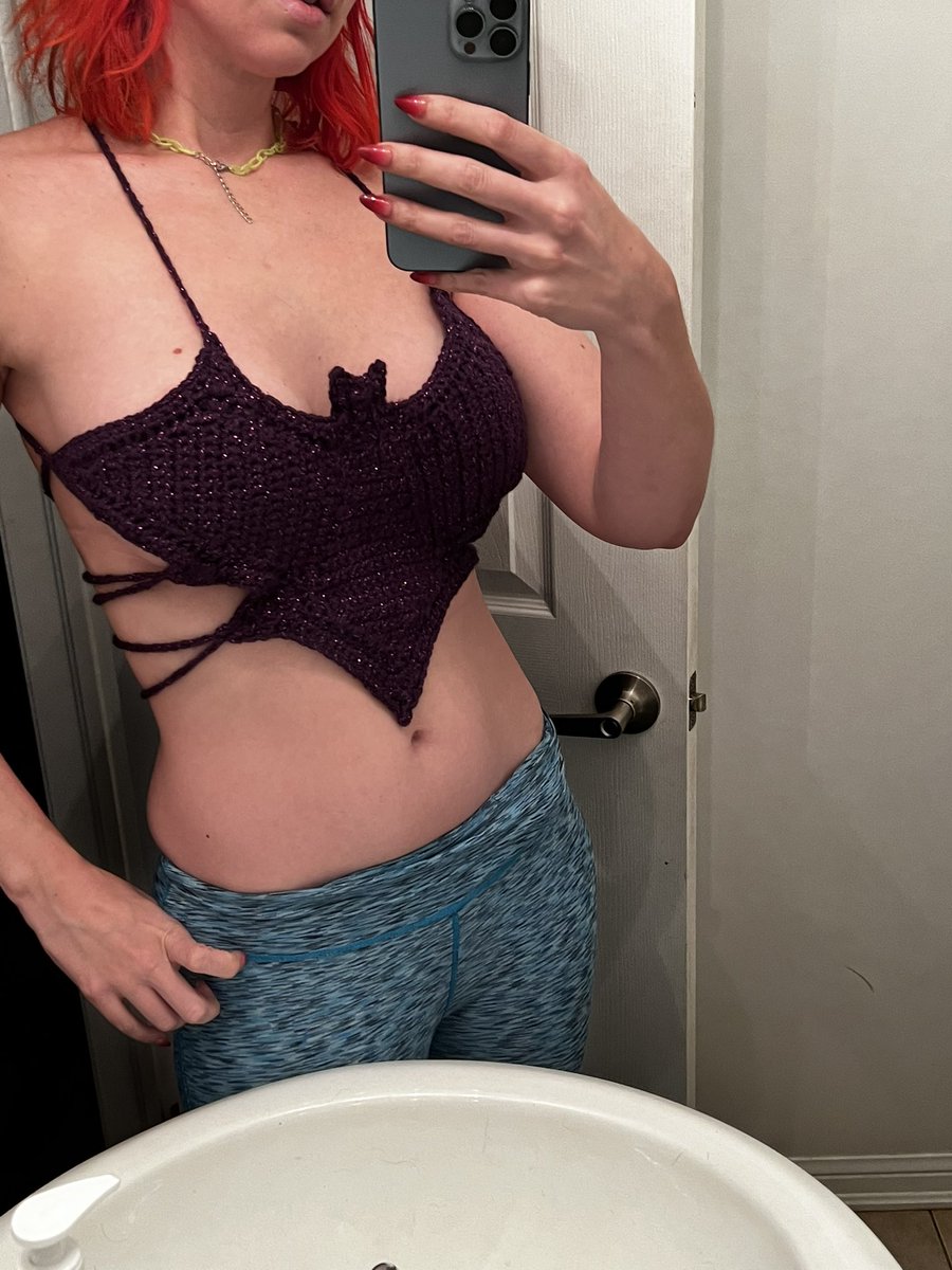 Bee Dawley - 50% OFF ONLYFANS on Twitter: "I made this bat-top"