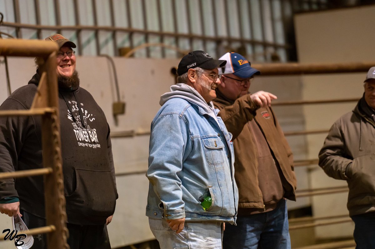 BollumRanchProd's tweet photo. Despite closed roads the sale went on and was a success! Congratulations to Wes &amp; Michele Elston and Craig &amp; Heather Burchill and their families. Sale report now posted!

https://t.co/sa4iXkI39T

#westernagreporter #westernagwill #angusbulls #iamangus #angus #elstonslonetreeranch https://t.co/CuFFipSwsz