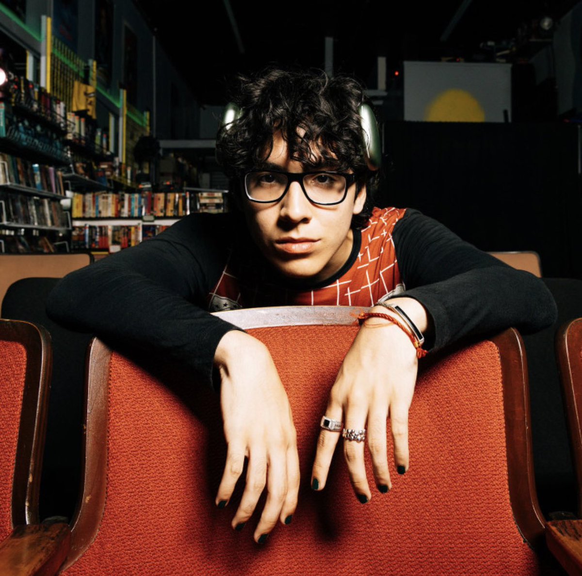 GeffenRecords's tweet image. .@riovaz1’s new EP "Disturb the Norm" is out now