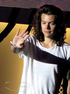 findaharry's tweet photo. @Ester_Zucoloto he's here!! https://t.co/QMi2dTkOM6