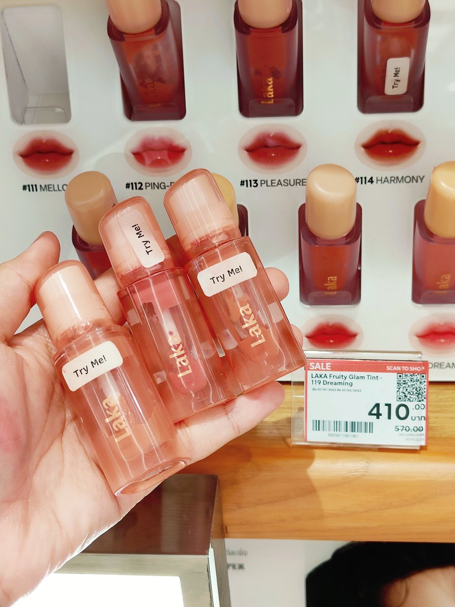 foxeryrose's tweet photo. ไม่รอพรีแล้ว!! เจอลิป Laka ที่ FIRSTER มีครบทุกสีเลย ราคาดีด้วย แถมวันนี้มีโปร #LIPSTERSDAY ซื้อลิป 2 แท่งลด 15% แถมได้ Voucher 500 บาท🔥 ไว้ใช้ครั้งถัดไปเป็นส่วนลดด้วย คุ้มมากก โปรนี้วันเดียวเท่านั้นนะ ย้ำ!! https://t.co/Va637O6d08