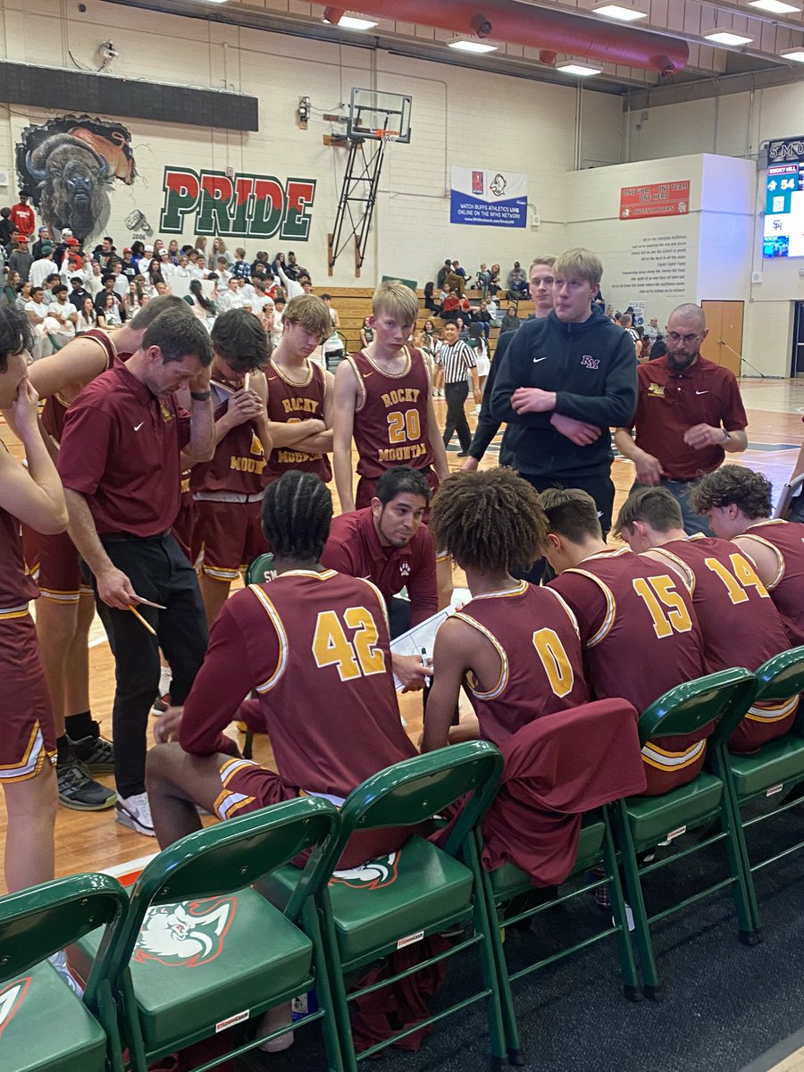 LoBo_Athletics's tweet photo. Lost on the road to a very athletic and strong Smoky Hill team. Proud of the heart and the effort the Lobos have displayed while battling through some adversity as a team! #Lobostrong Best of luck to Smoky as they continue their run! @CHSAA @PSD_ATHLETICS @RMHSLOBOS https://t.co/QSdwy903CM