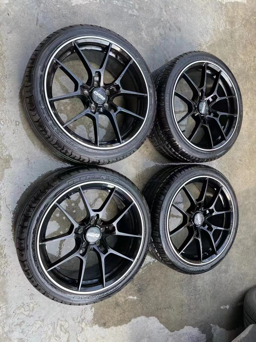 Kri65504068's tweet photo. 二手精品18寸5x114.3  8j  et35  带4条21年轮胎
2254018轮胎成色非常新  轮毂9.5新
🈴️丰田本田雷克萨斯大部分车型 https://t.co/1VIxt4z54Y