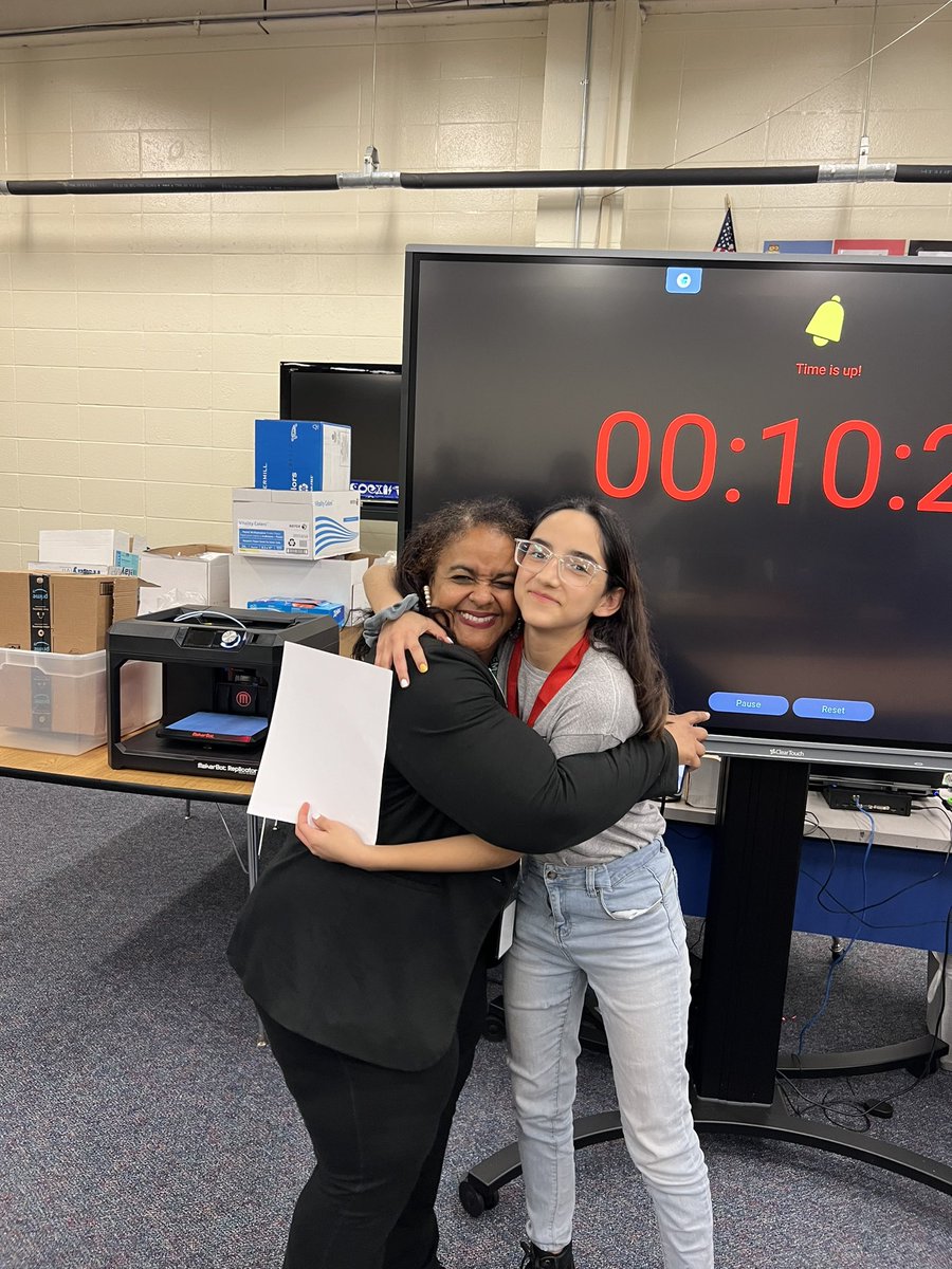 Sabinatbaig's tweet photo. More pictures celebrating Alice Medina Avila!!!! 1st at District Science Fair, 2nd at Regionals, and is state bound! 🥳🥳 We honored her with flowers & a reception during lunch. Dr. Jacob’s also surprised her in her CTE class with Mr. Kimbrough! @OlleMightyOwls @AliefISD #goalice https://t.co/I1POAXpyET