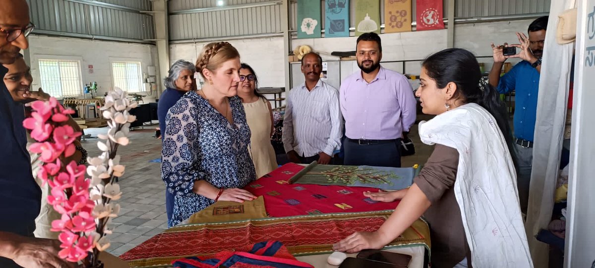 Industreefdn's tweet photo. Sharing some glimpses from the Channapatna Crafts Park- a visit by Katherine Mohan from @Target Foundation.
#visit #learning #crafts #womenempowerment #womenempoweringwomen #industree https://t.co/DAgwHoHxLa