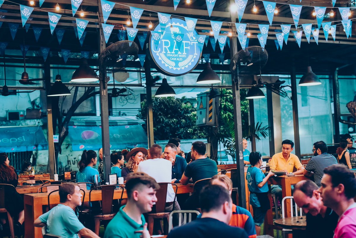 craftbkk's tweet photo. Have a wonderful FRIDAY ✨
Great Beer ✔️ Great Food ✔️ Great Vibe ✔️
Let us be your new favorite craft beer spot 🍻 https://t.co/climeFlUYS