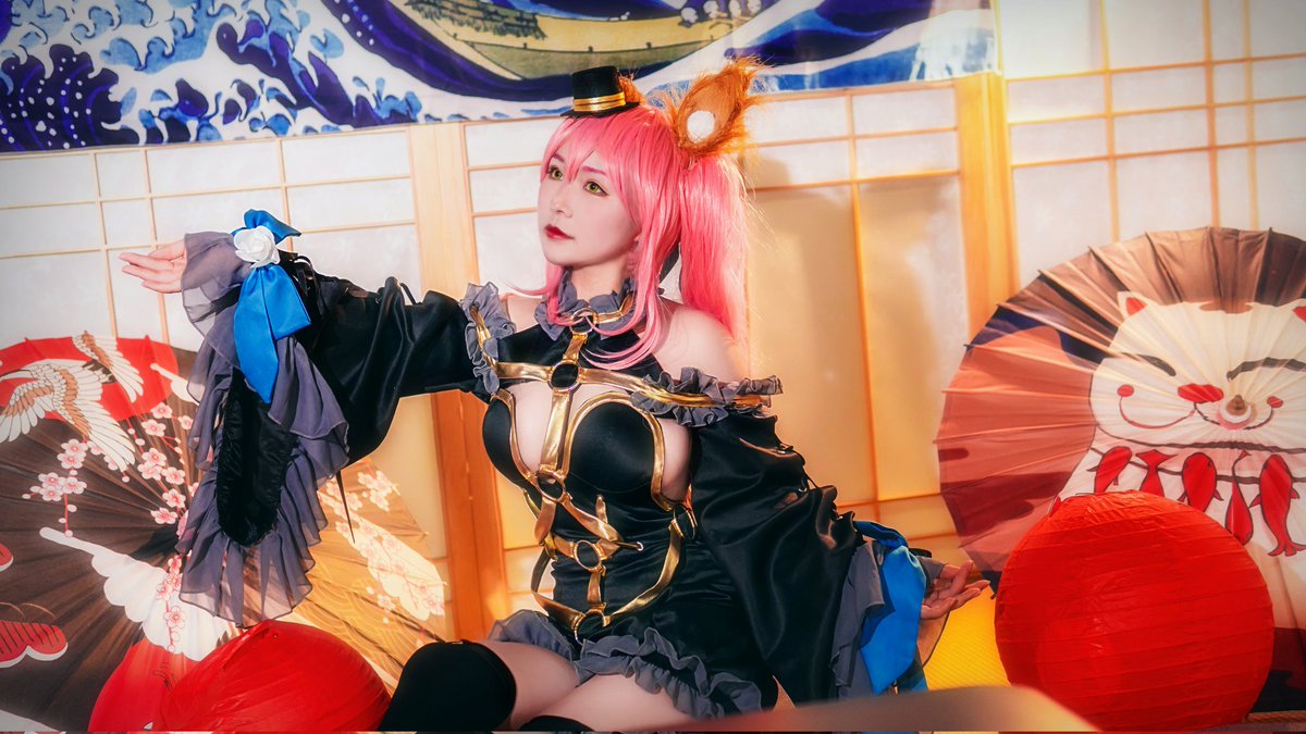 Littlefox519's tweet photo. 她们朝我扔泥巴…
#cosplay #二次元 #FGO #cosplayergirl https://t.co/W3STYhbWsl