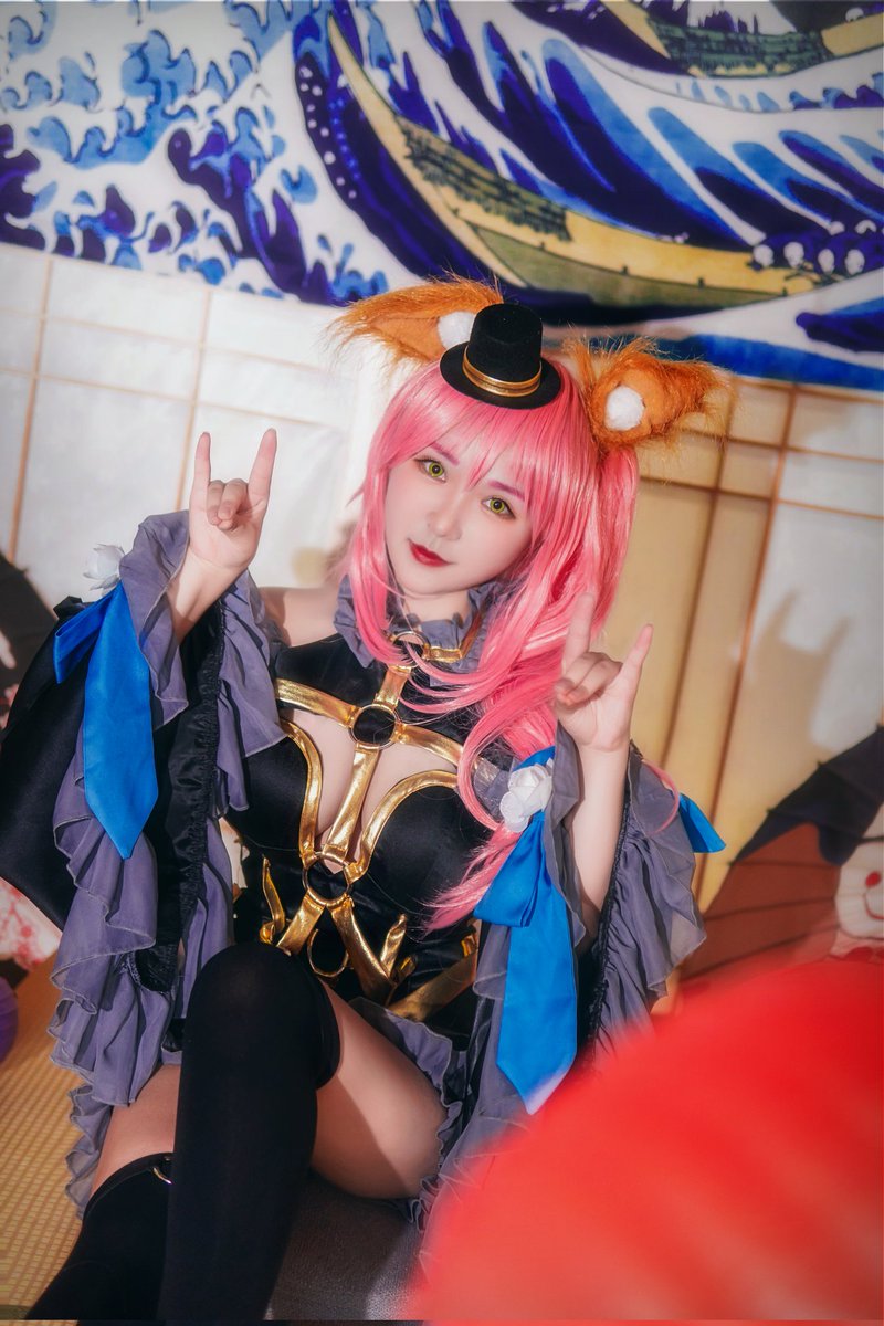 Littlefox519's tweet photo. 她们朝我扔泥巴…
#cosplay #二次元 #FGO #cosplayergirl https://t.co/W3STYhbWsl