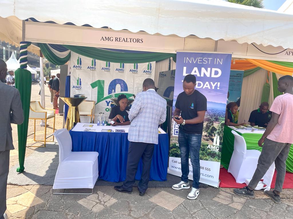 AMGRealtors's tweet photo. We are on ground at the 9th #254RealtyExpo and our team is ready to listen and offer you solutions as we talk about Collaborations and Partnerships for Affordable Housing. 
Call or WhatsApp us at +254796888555 or visit our website at https://t.co/OkGSjKJ41W for more details. https://t.co/HgitSPLKPl